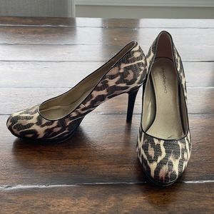 Womens cheetah print heels.